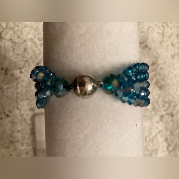MAGNETIC CLASP Bracelet 5 Strands Dk TURQUOISE AB Austrian Crystals 7 1/… - Picture 3 of 14